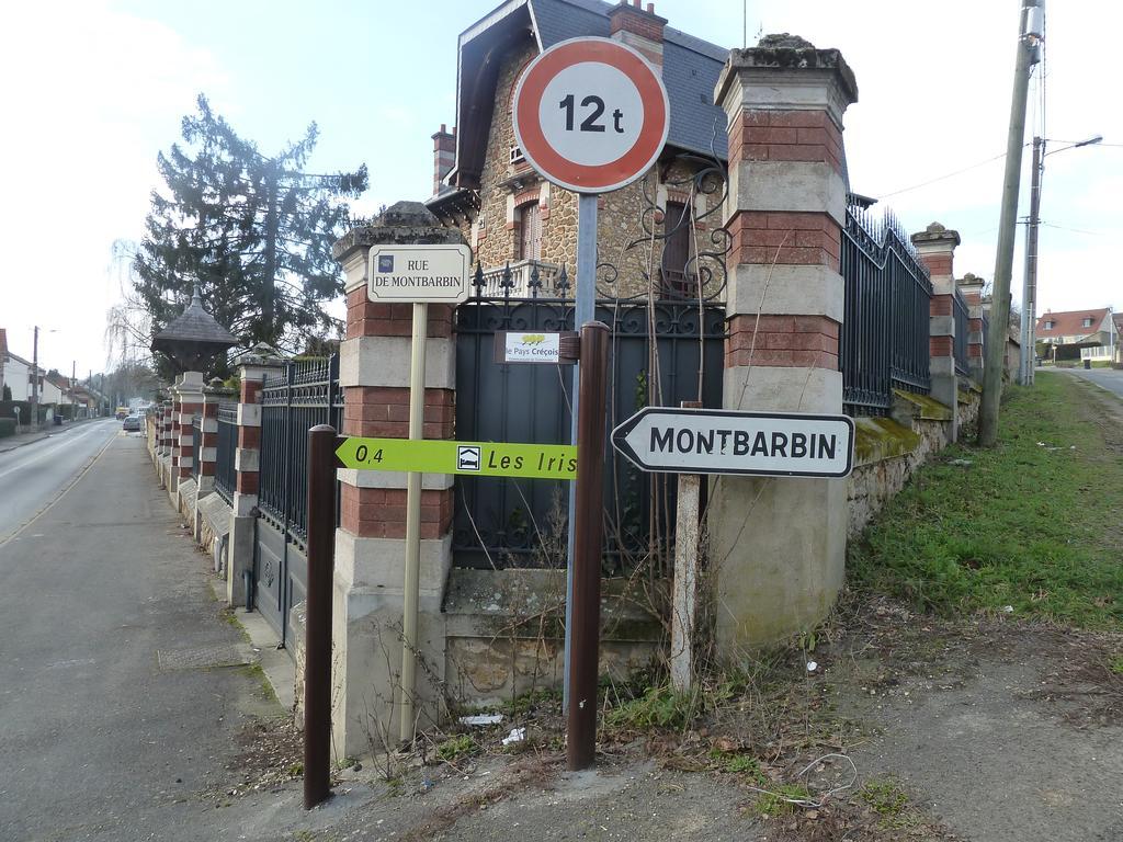 Gite Les Iris Vila Crecy-la-Chapelle Exterior foto