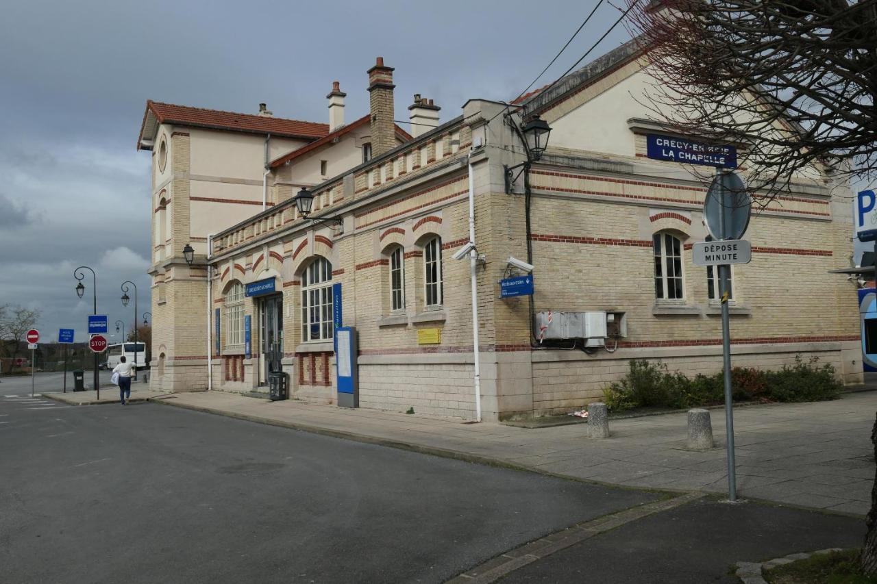 Gite Les Iris Vila Crecy-la-Chapelle Exterior foto